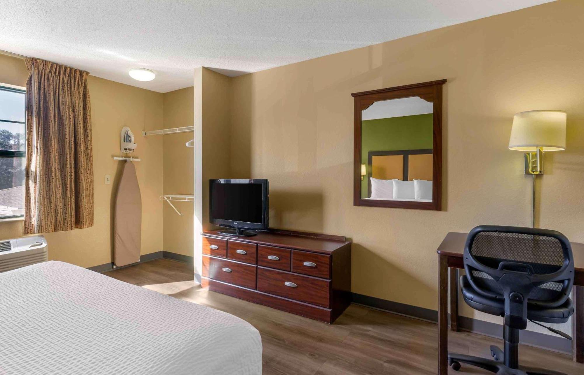 Extended Stay America Suites - St Petersburg - Clearwater - Executive Dr Largo Zewnętrze zdjęcie